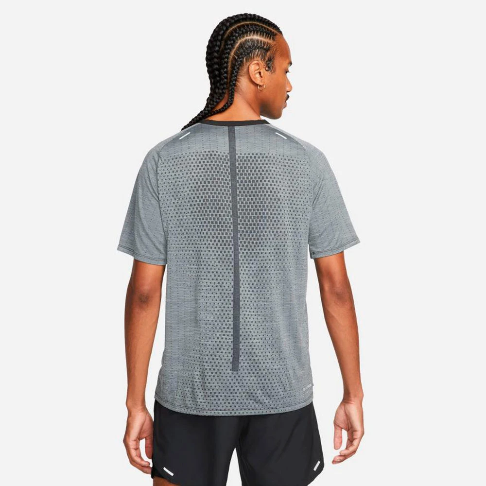 m nk dfadv techknit ultra ss