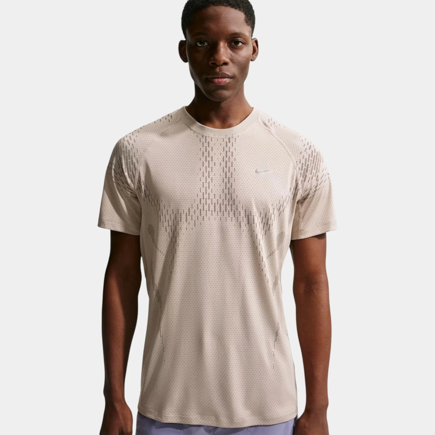 m nk dfadv stride nvlty ss top